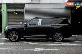 Lynk&Co 900