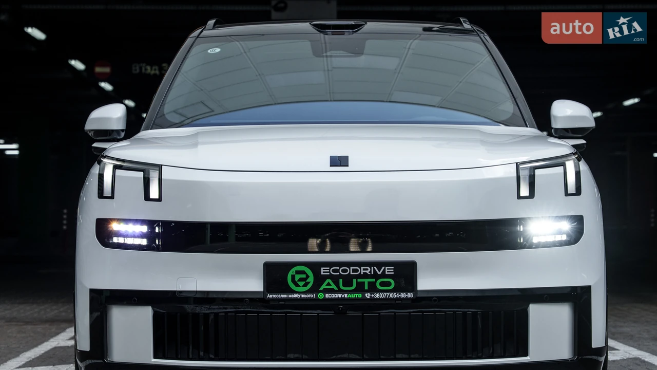 Lynk&Co-24