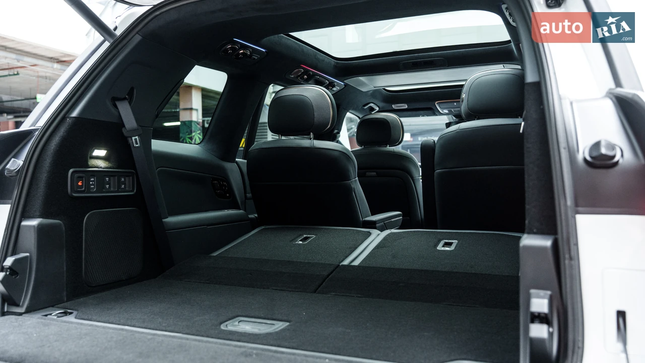 Lynk&Co-2