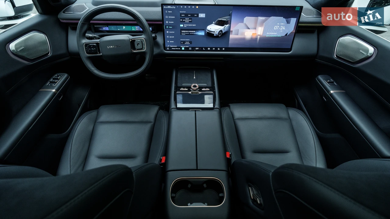Lynk&Co-28