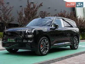 Lynk&Co 900
