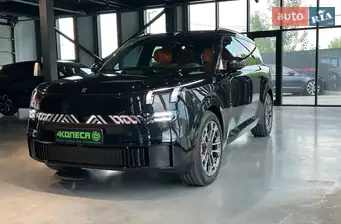 Lynk&Co 900