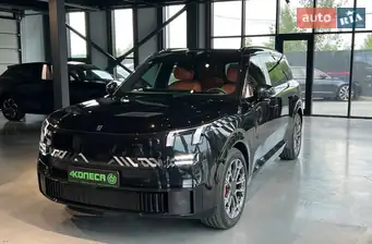 Lynk&Co 900