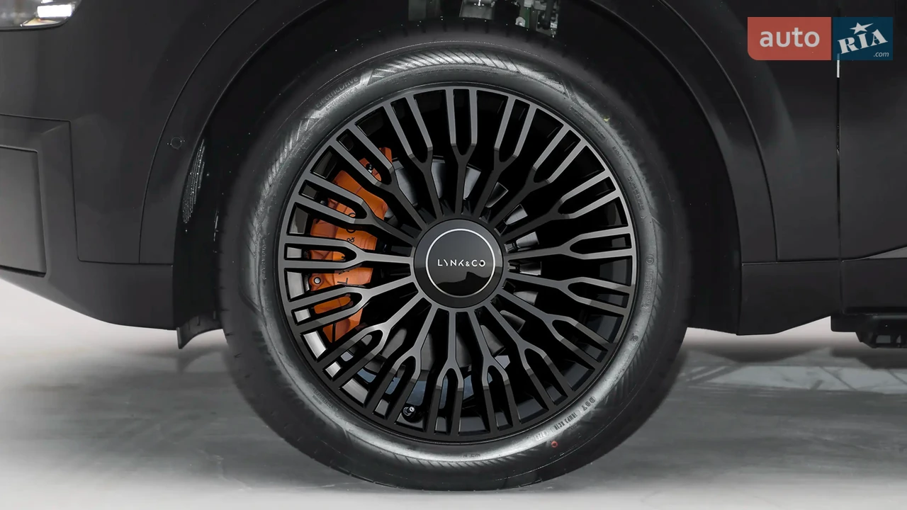 Lynk&Co-7
