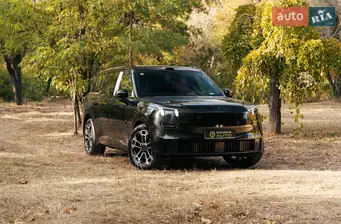 Lynk&Co 900