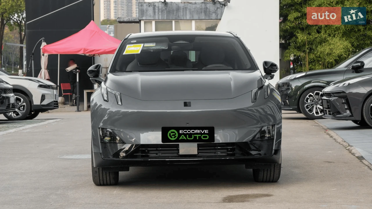 Lynk&Co-22