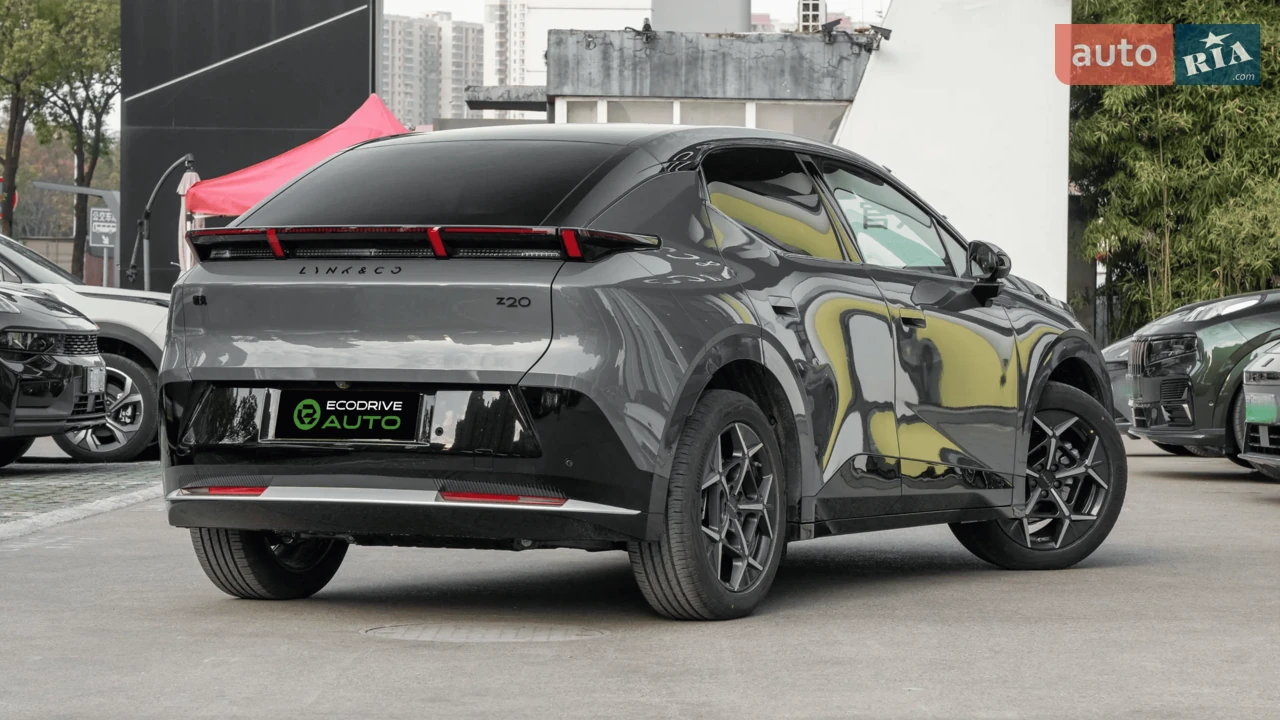 Lynk&Co-17