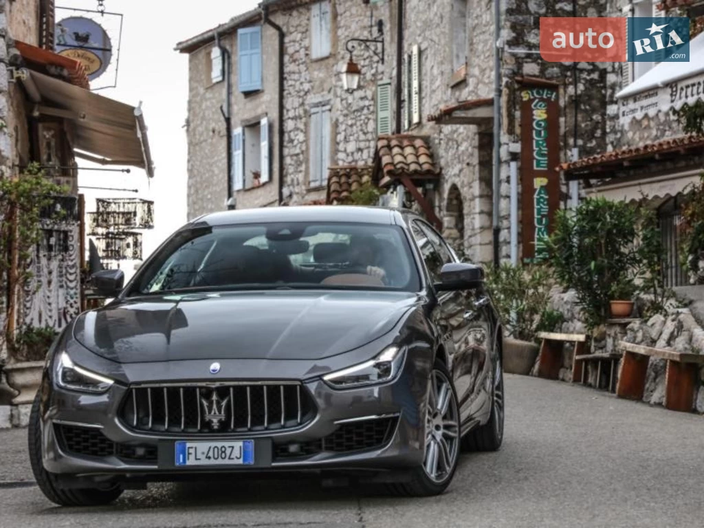 Maserati Ghibli Base