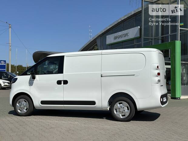 Maxus e-Deliver 5 2024 Maxus e-Deliver 5 2024