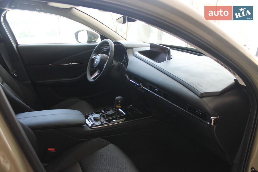 Mazda CX-30 - фото 16