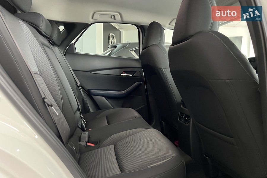 Mazda CX-30 - фото 16