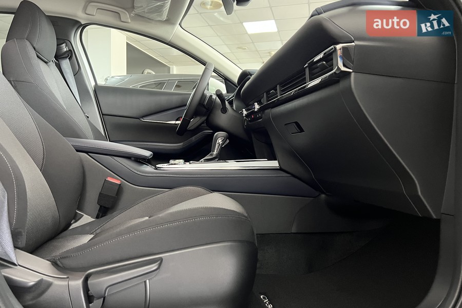 Mazda CX-30 - фото 13