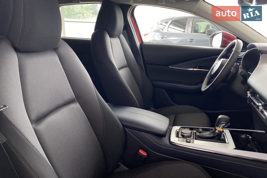 Mazda CX-30 - фото 12