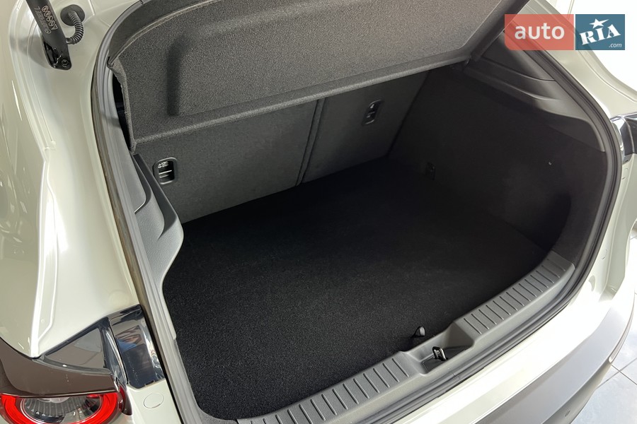 Mazda CX-30 - фото 16