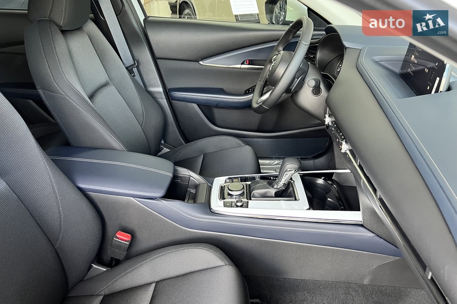 Mazda CX-30 - фото 19