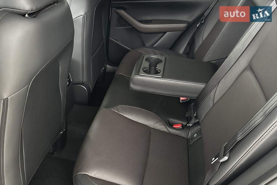 Mazda CX-30 - фото 13