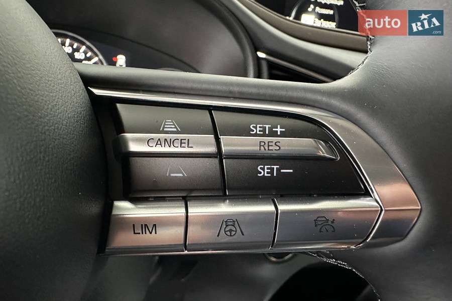 Mazda CX-30 - фото 16