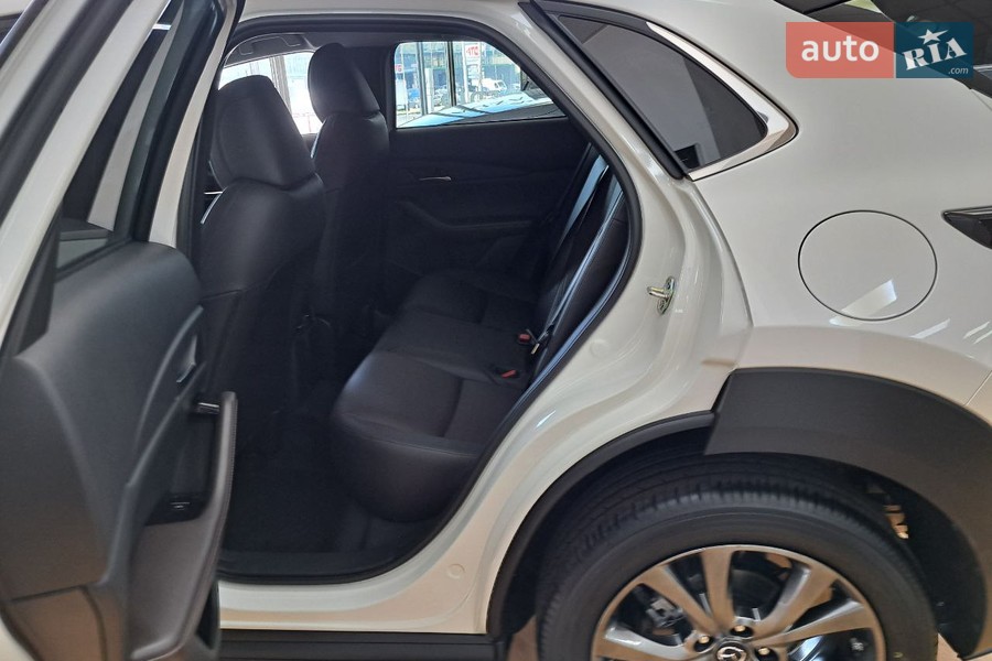 Mazda CX-30 - фото 12