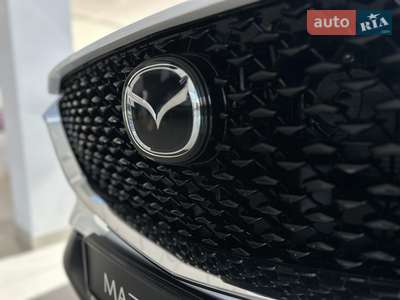 Новий Mazda CX-30 2025 - фото 4