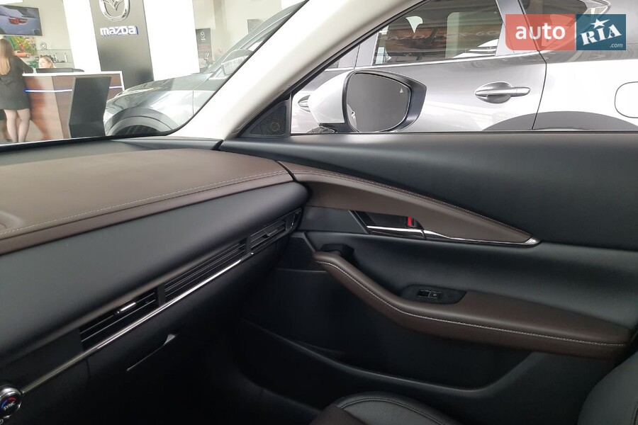 Mazda CX-30 - фото 18