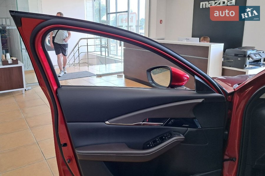 Mazda CX-30 - фото 6