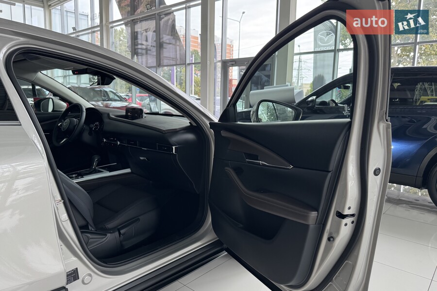 Mazda CX-30 - фото 13