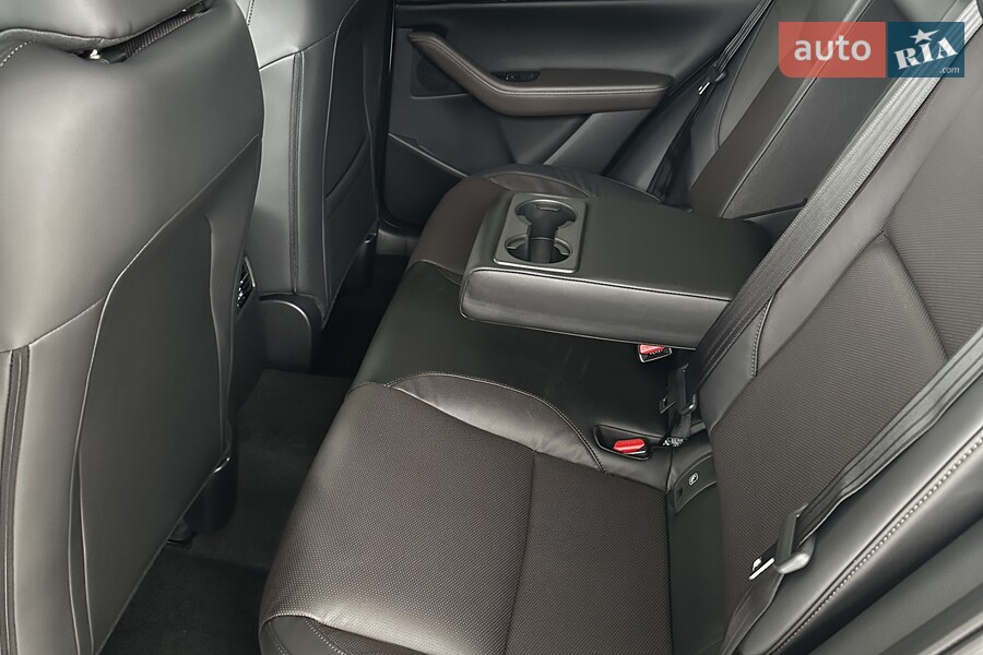 Mazda CX-30 - фото 12