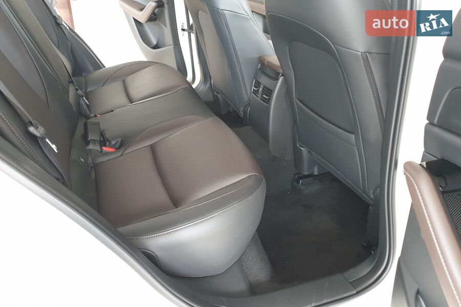 Mazda CX-30 - фото 16