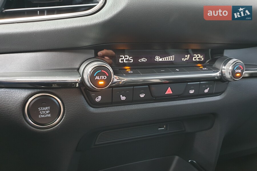 Mazda CX-30 - фото 21