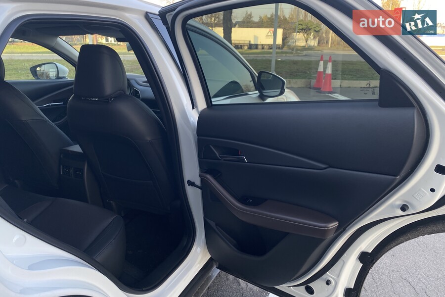 Mazda CX-30 - фото 12