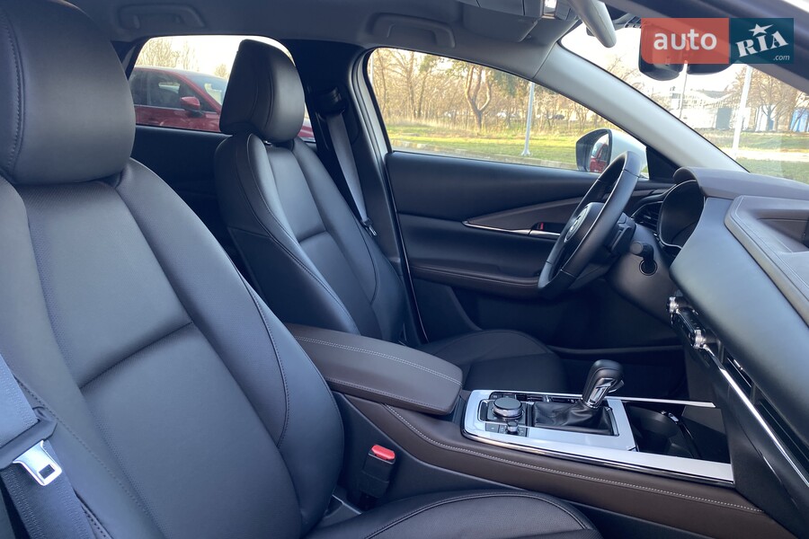 Mazda CX-30 - фото 17