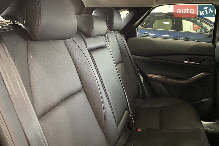 Mazda CX-30 - фото 16
