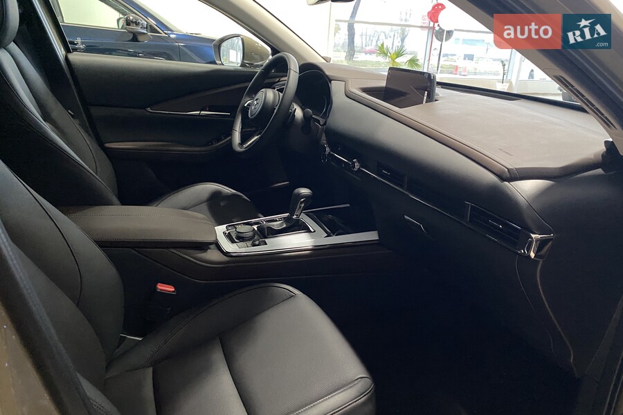 Mazda CX-30 - фото 21
