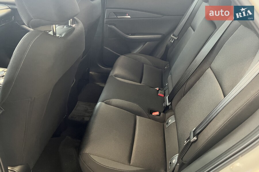 Mazda CX-30 - фото 17