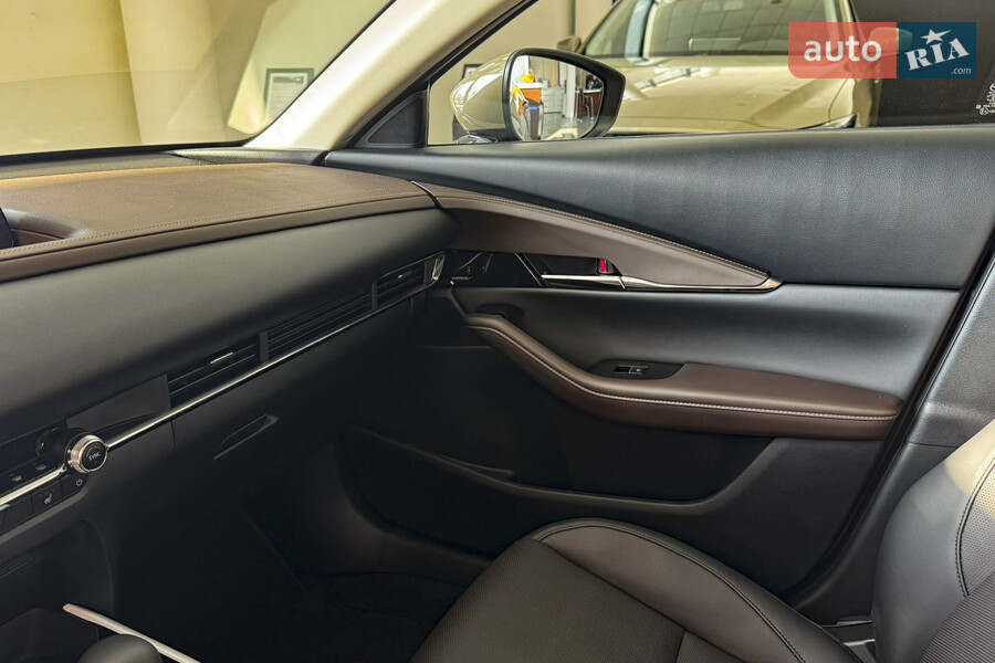 Mazda CX-30 - фото 16