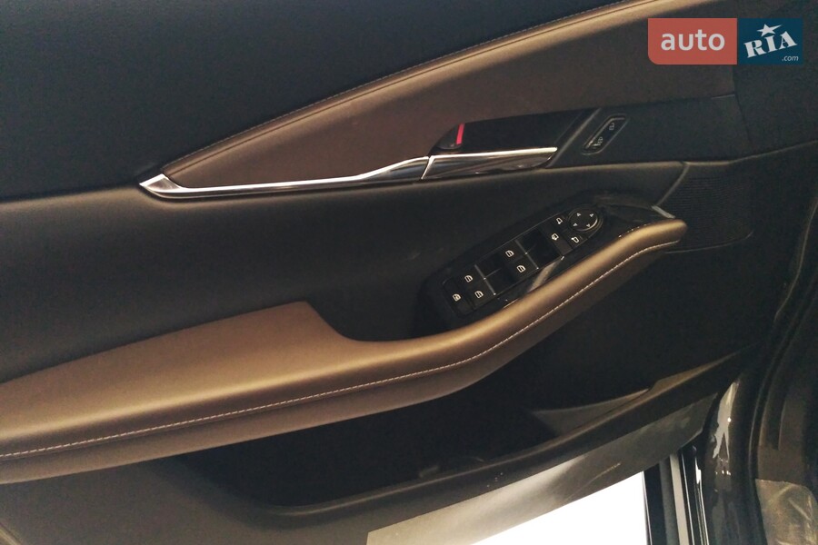 Mazda CX-30 - фото 10