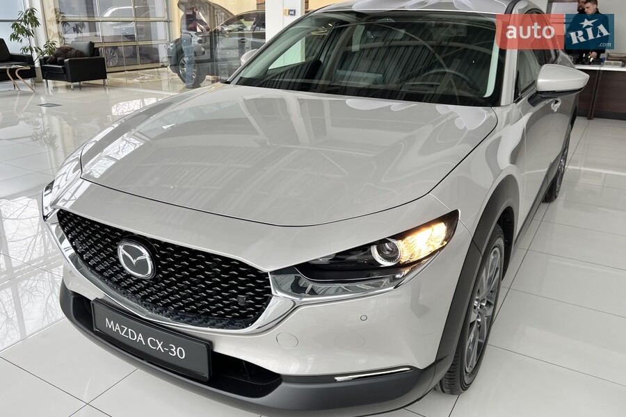 Mazda CX-30 - фото 1