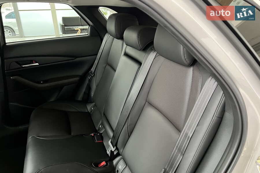 Mazda CX-30 - фото 11