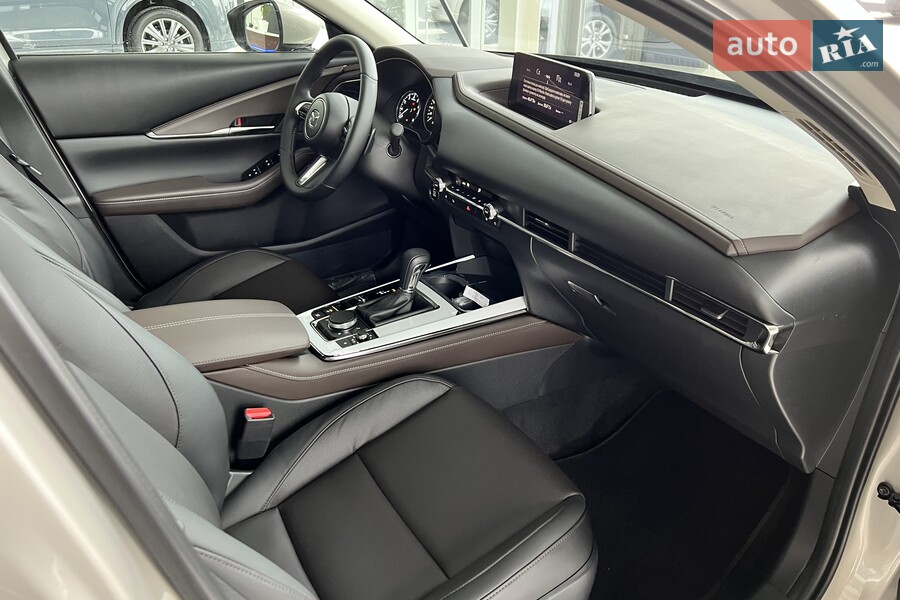 Mazda CX-30 - фото 13