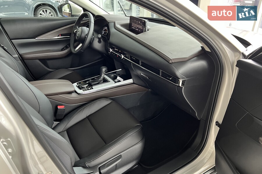 Mazda CX-30 - фото 17