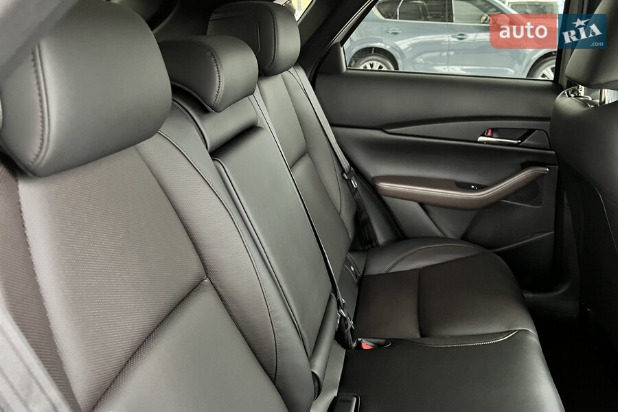 Mazda CX-30 - фото 18