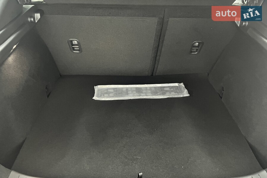 Mazda CX-30 - фото 16