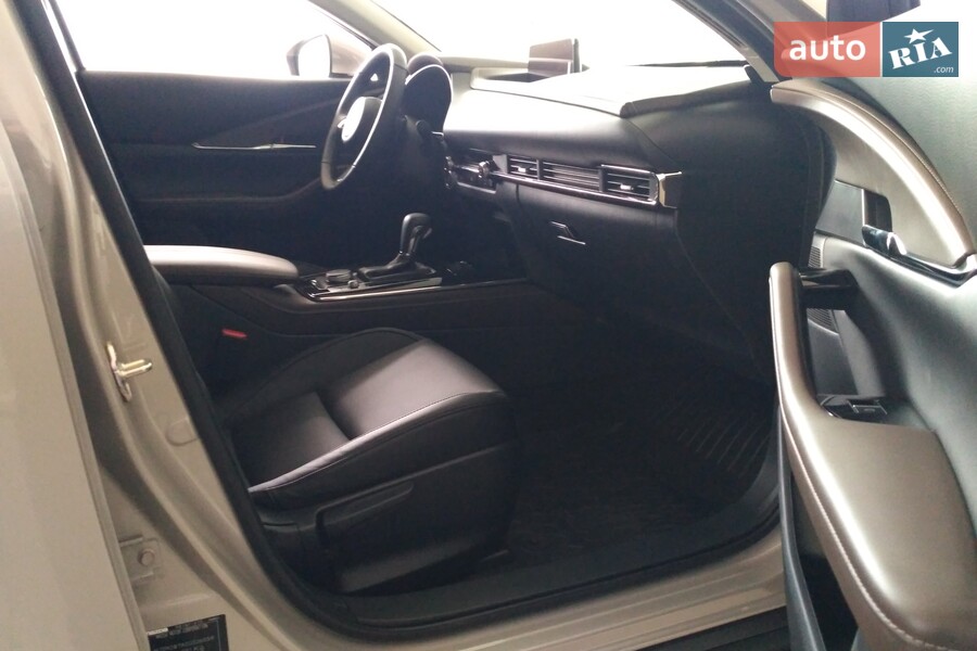 Mazda CX-30 - фото 10