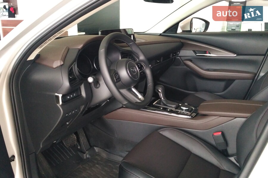 Mazda CX-30 - фото 12