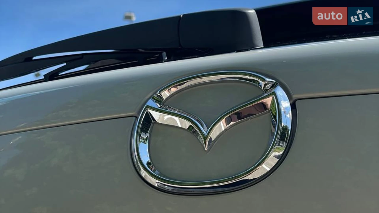 Mazda-12