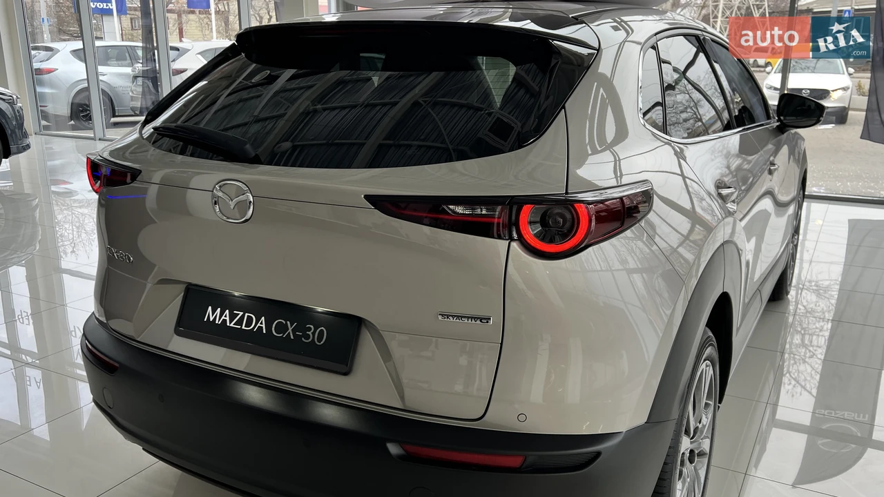 Mazda-10