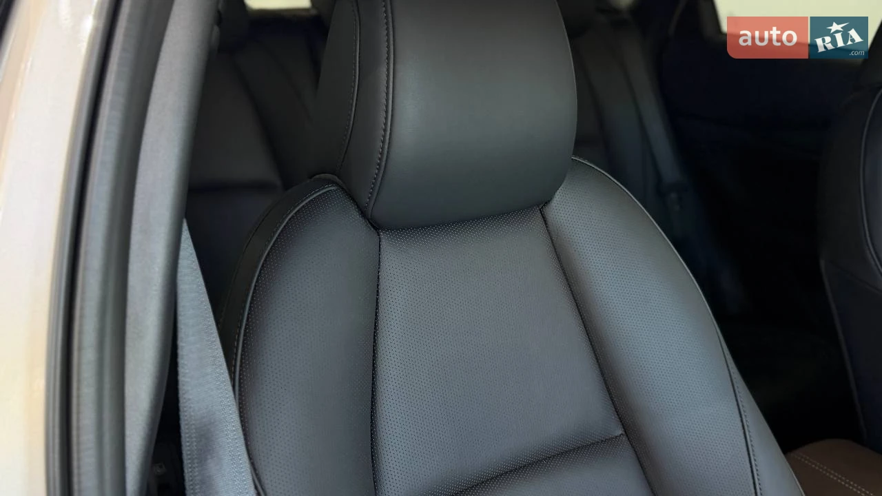 Mazda-10