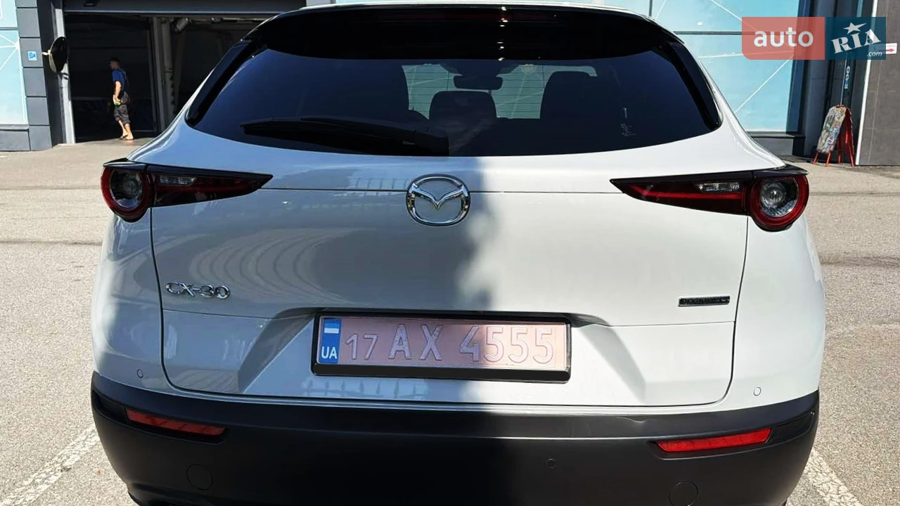 Mazda-10