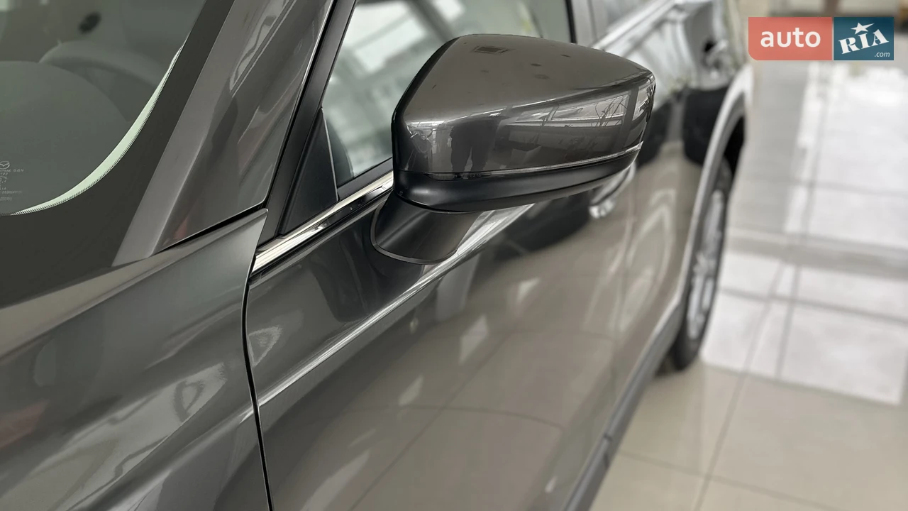 Mazda-8