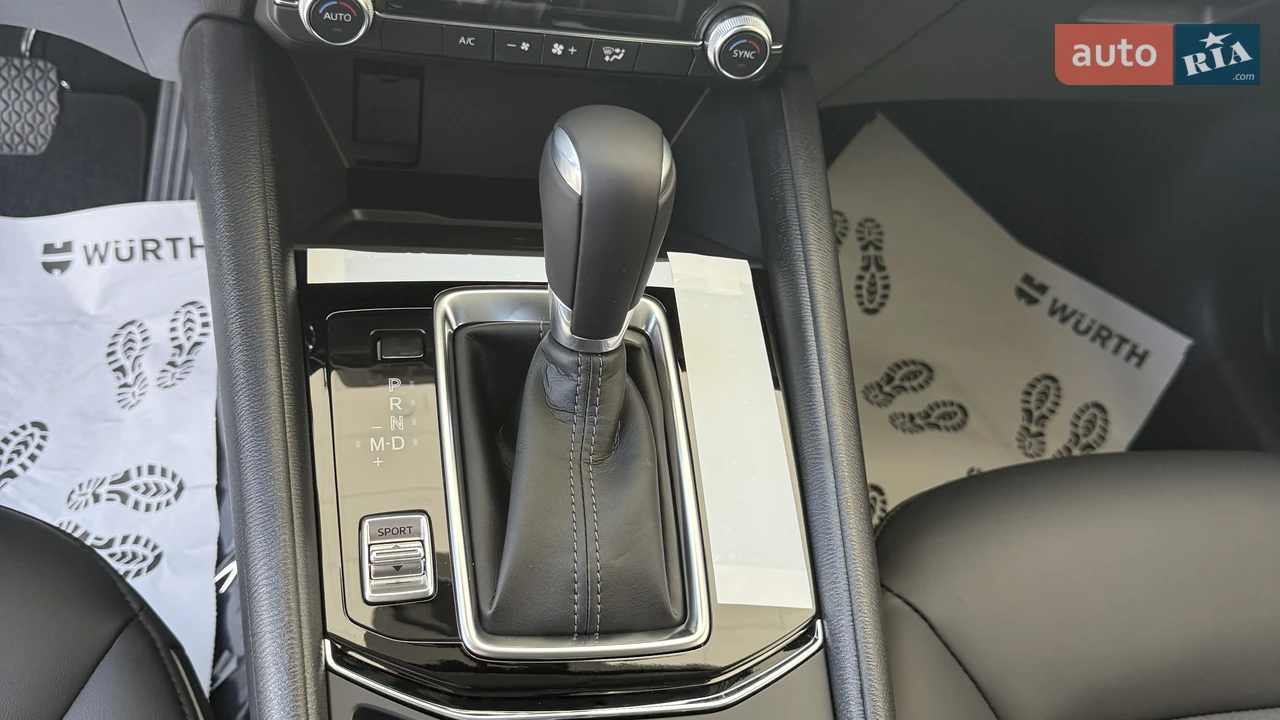 Mazda-8